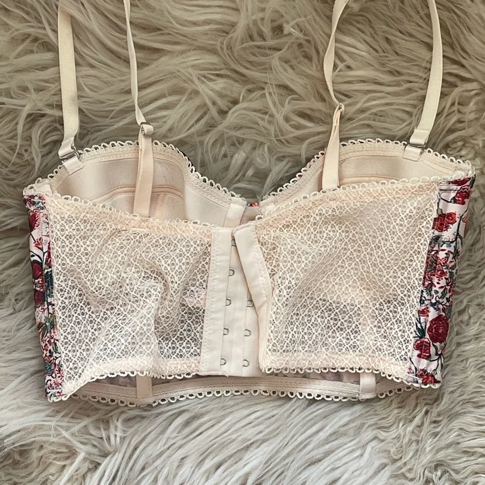 COPY - Victoria Secret floral top - Picture 5 of 6
